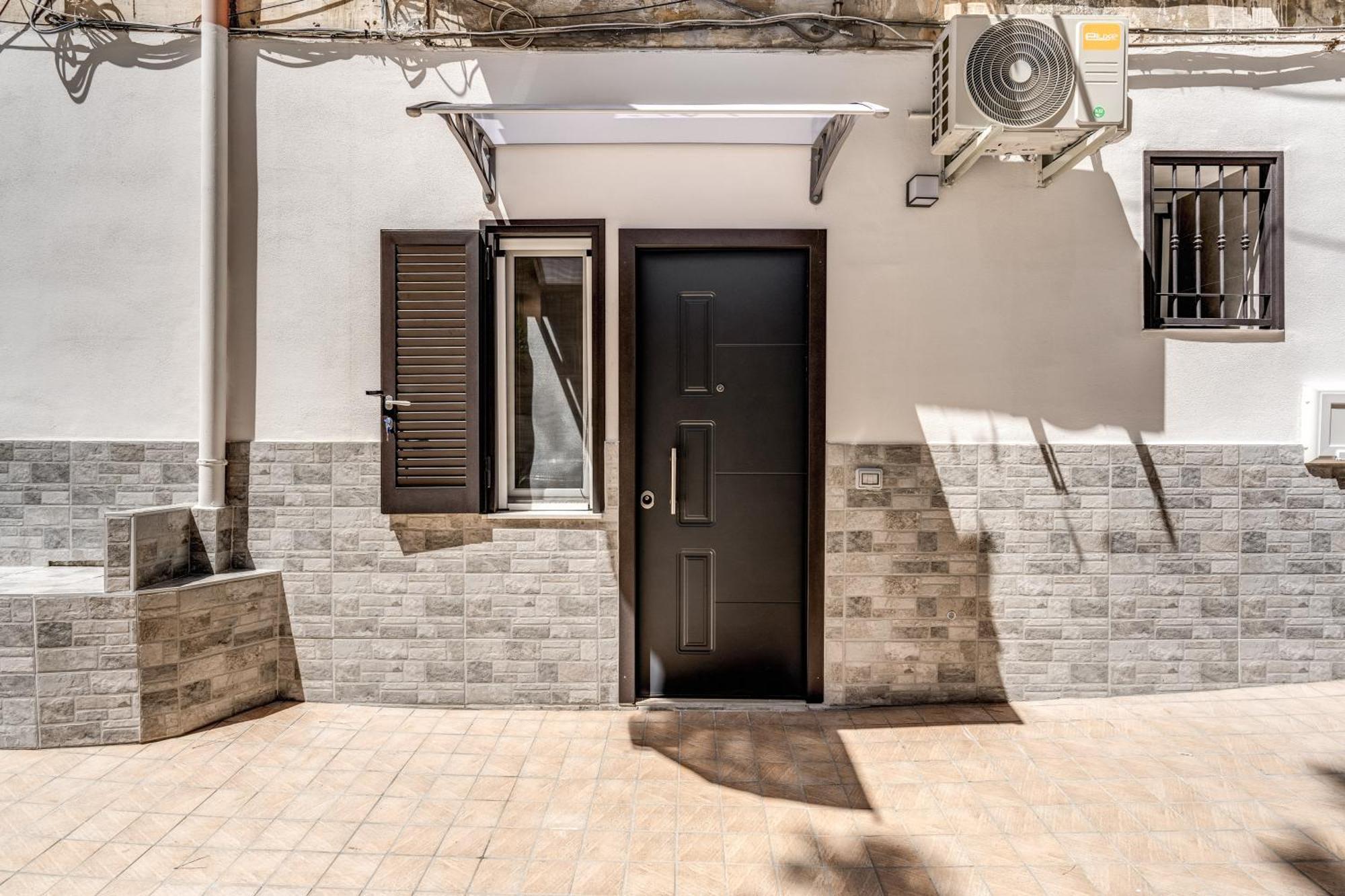 The Quarters Naples Apartments Exterior photo